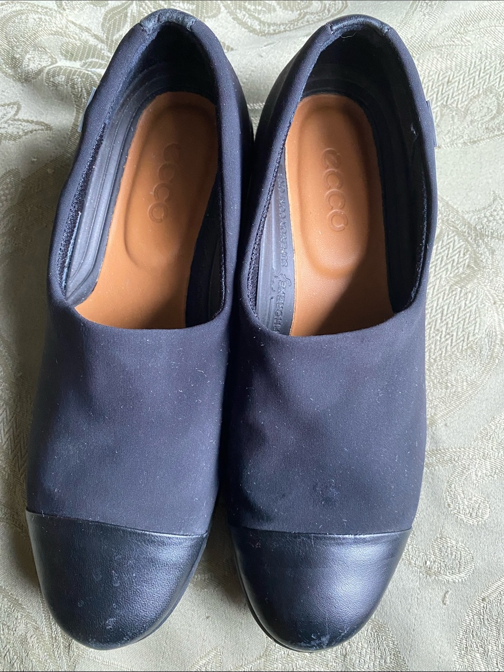Ecco Black Slip-On Women's Loafers with Brown Insole